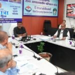 मुख्य सचिव आनन्द बर्द्धन ने की चारधाम यात्रा की समीक्षा