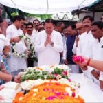 मुख्यमंत्री धामी ने पूर्व सीएम भुवन चंद्र खंडूरी को दी श्रद्धांजलि