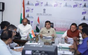मुख्यमंत्री धामी ने केंद्रीय मंत्री नितिन गड़करी की अध्यक्षता में आयोजित बैठक में किया प्रतिभाग