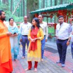 रिखणीखाल पहुंचीं डीएम स्वाति भदौरिया, विभिन्न क्षेत्रों का किया निरीक्षण