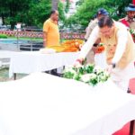 मुख्यमंत्री धामी ने स्व. मनोज मनराल को दी श्रद्धांजलि