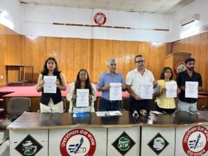 सात मोड़ में पेड़ कटान के विरोध में पर्यावरणविदों का मोर्चा