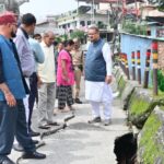 चिड़ोंवाली में क्षतिग्रस्त पुल का मंत्री गणेश जोशी ने किया निरीक्षण