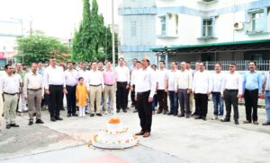 स्वतंत्रता दिवस के अवसर पर महानिदेशक बंशीधर तिवारी ने किया ध्वजारोहण