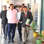 चिन्यालीसौड़ हवाई पट्टी पहुंचे मुख्य सचिव आनंद बर्द्धन, सामरिक और बुनियादी सुविधाओं का लिया जायजा
